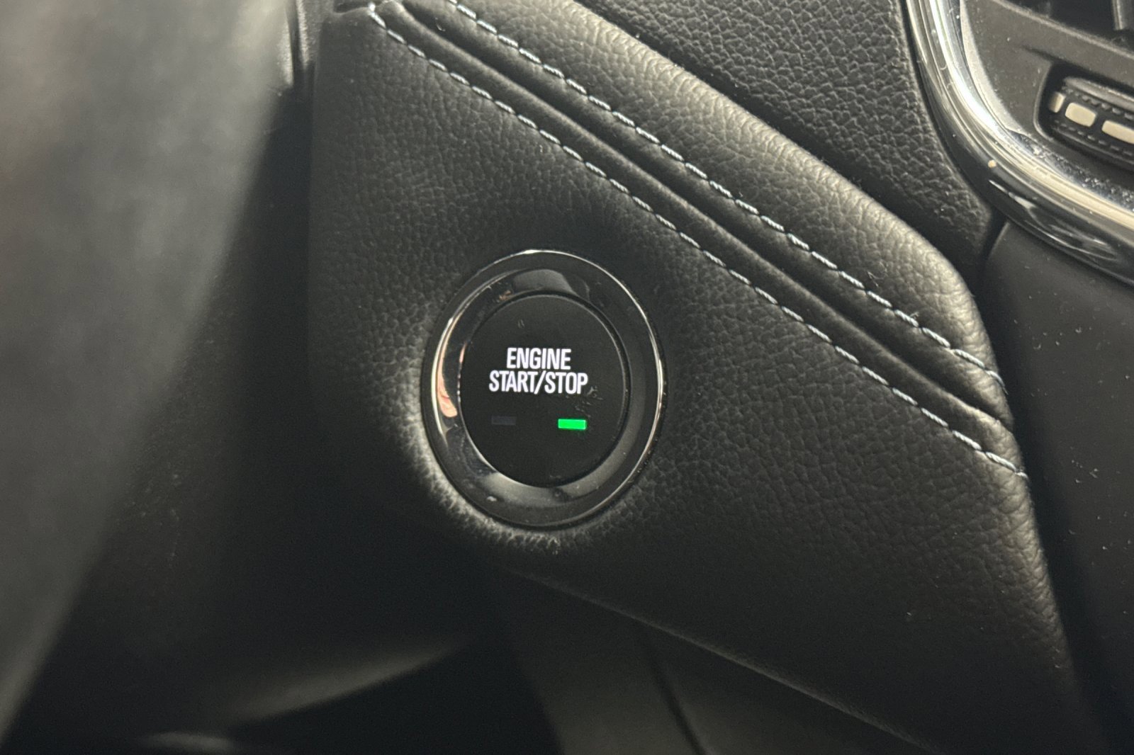 Used 2017 Chevrolet Cruze Premier image 20