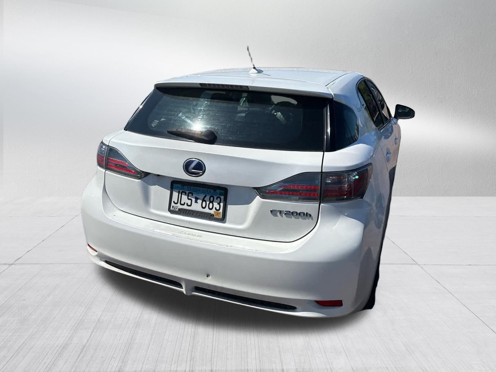 Used 2011 Lexus CT 200h Premium w/ Premium Audio Pkg FWD image 9