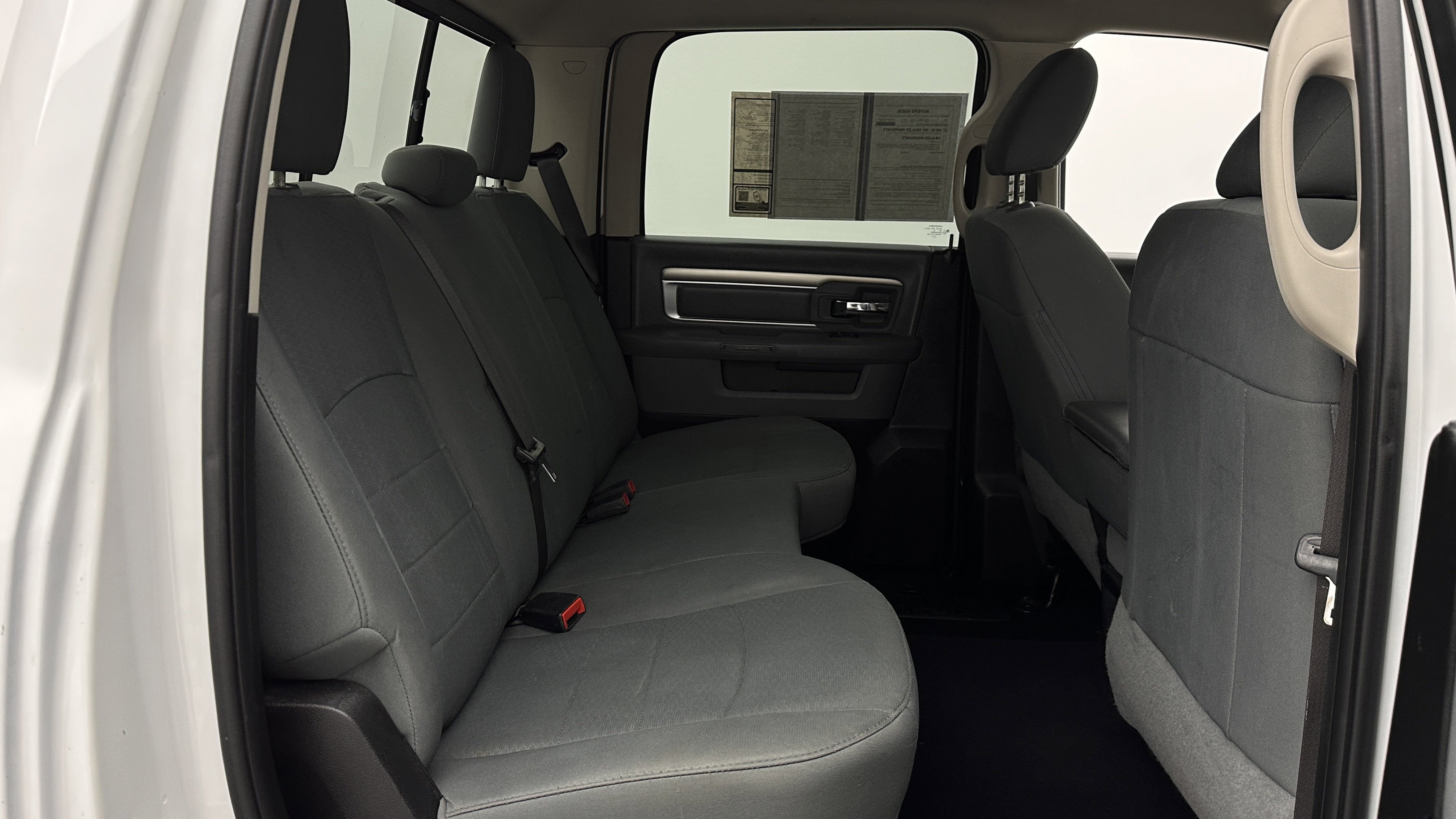 Used 2020 RAM 1500 Classic SLT image 31