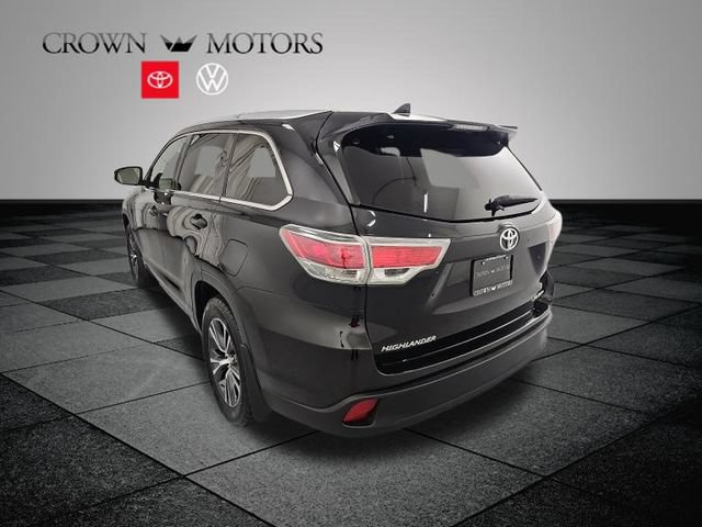 Used 2016 Toyota Highlander XLE AWD/4WD image 4