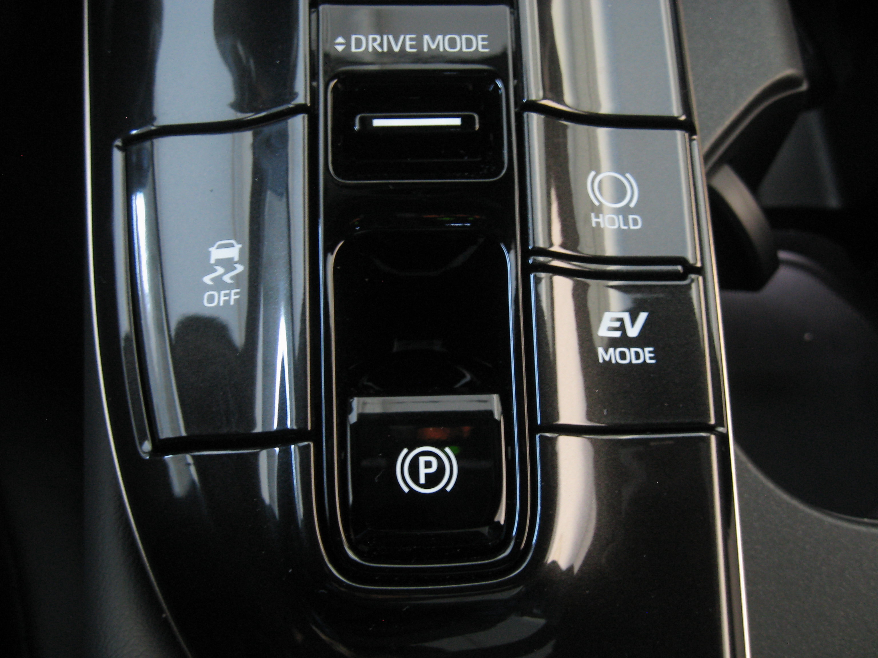 New 2025 Toyota Crown Signia image 14