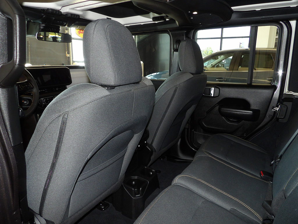 Used 2024 Jeep Wrangler Unlimited Sport AWD/4WD image 23