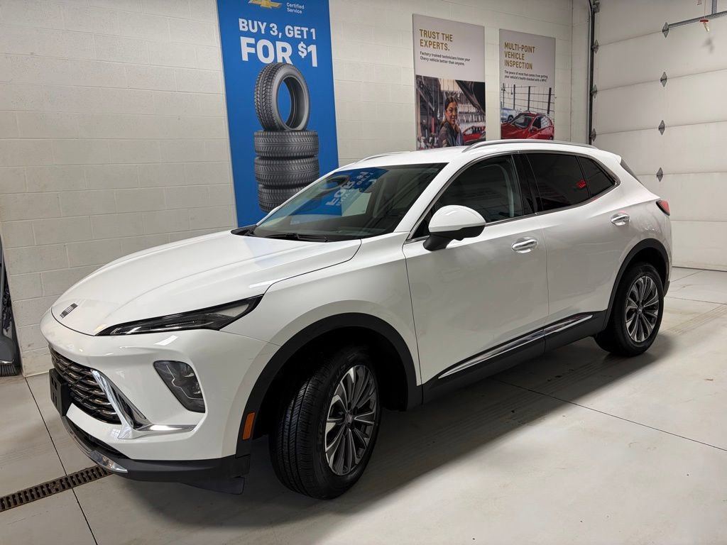 Used 2025 Buick Envision Preferred image 5