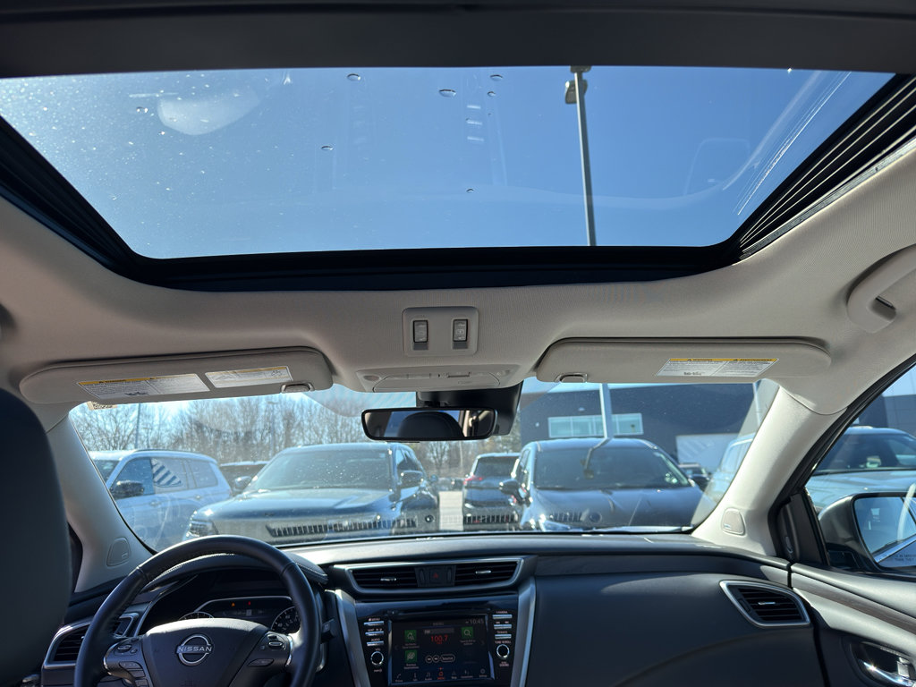 Certified 2024 Nissan Murano Platinum w/ Cargo Package image 29