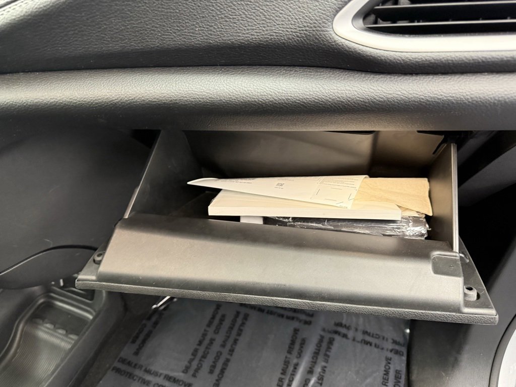 Used 2023 Chrysler Pacifica Touring image 49