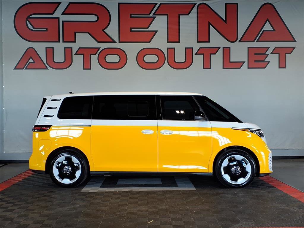 Used 2025 Volkswagen ID. Buzz Pro S image 1