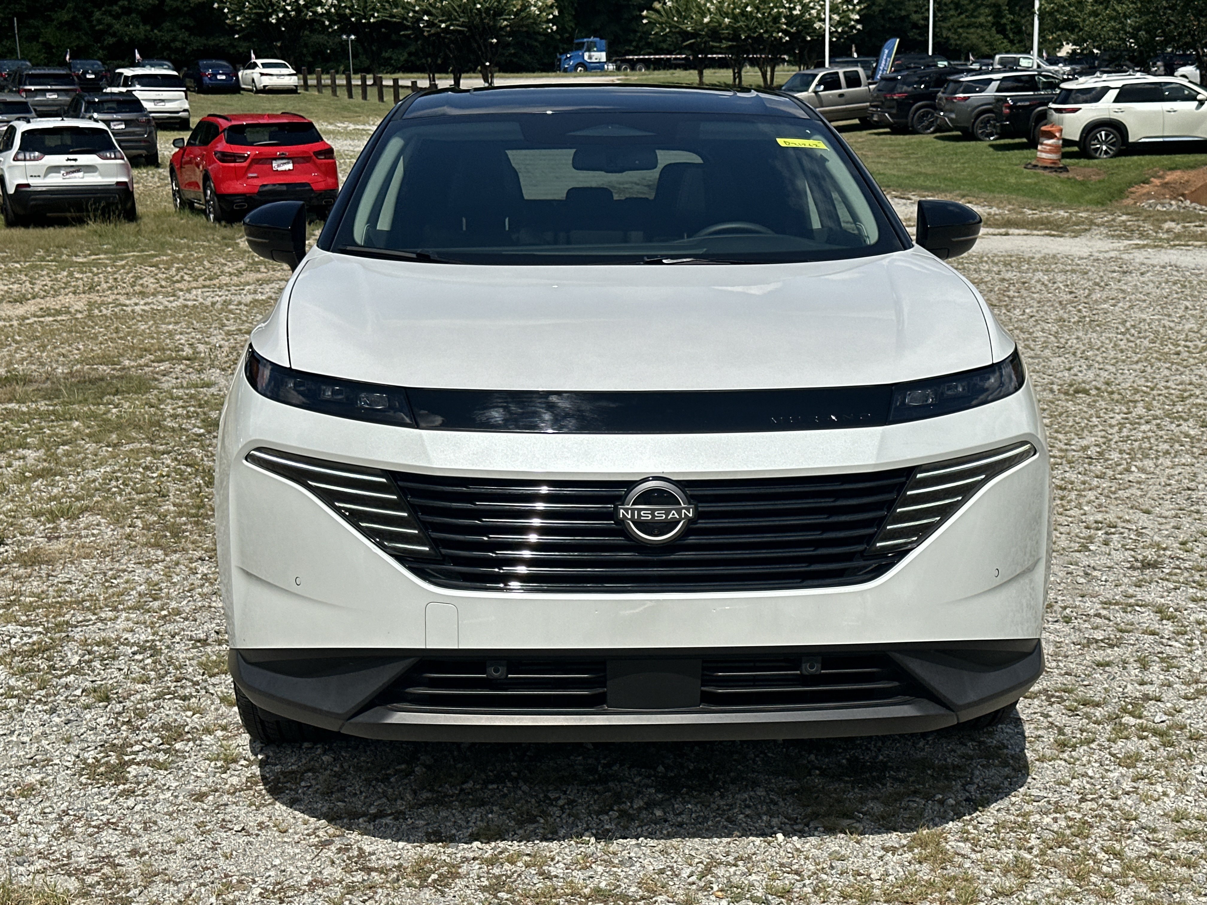 Used 2025 Nissan Murano SL AWD/4WD image 2