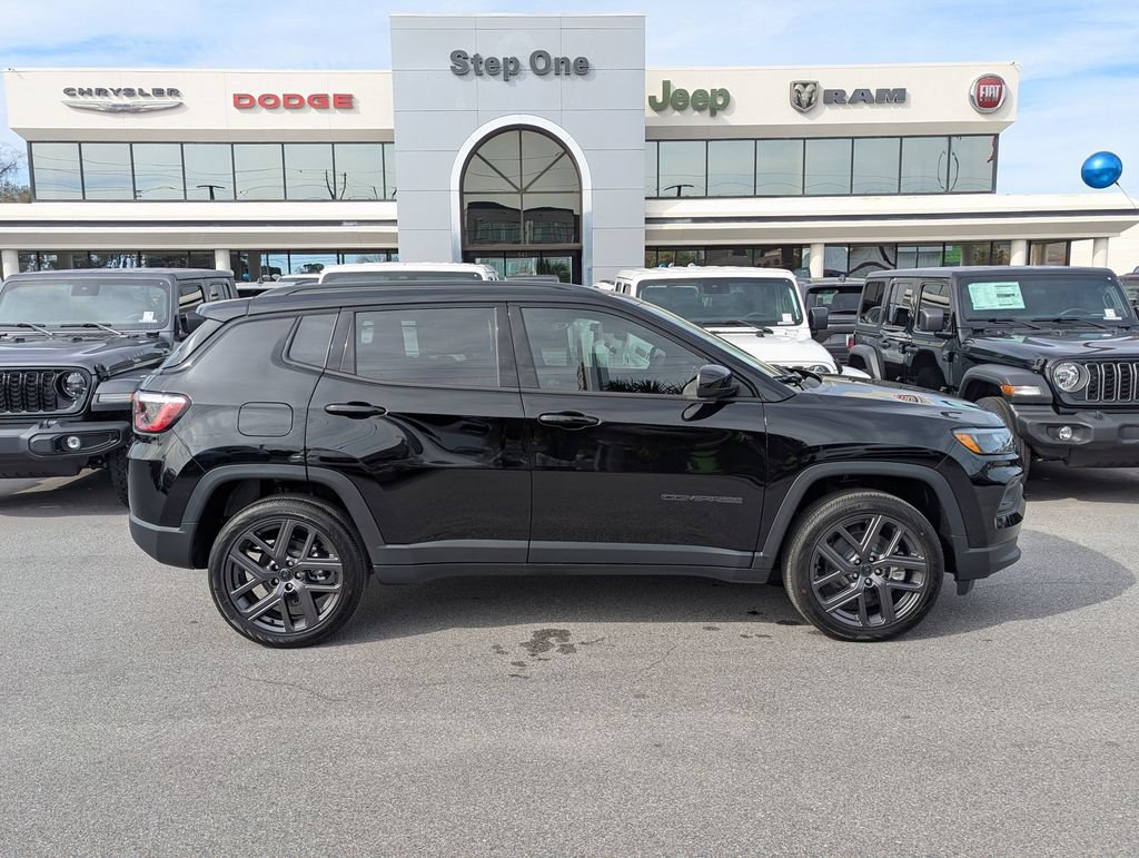 New 2026 Jeep Compass Latitude AWD/4WD image 4
