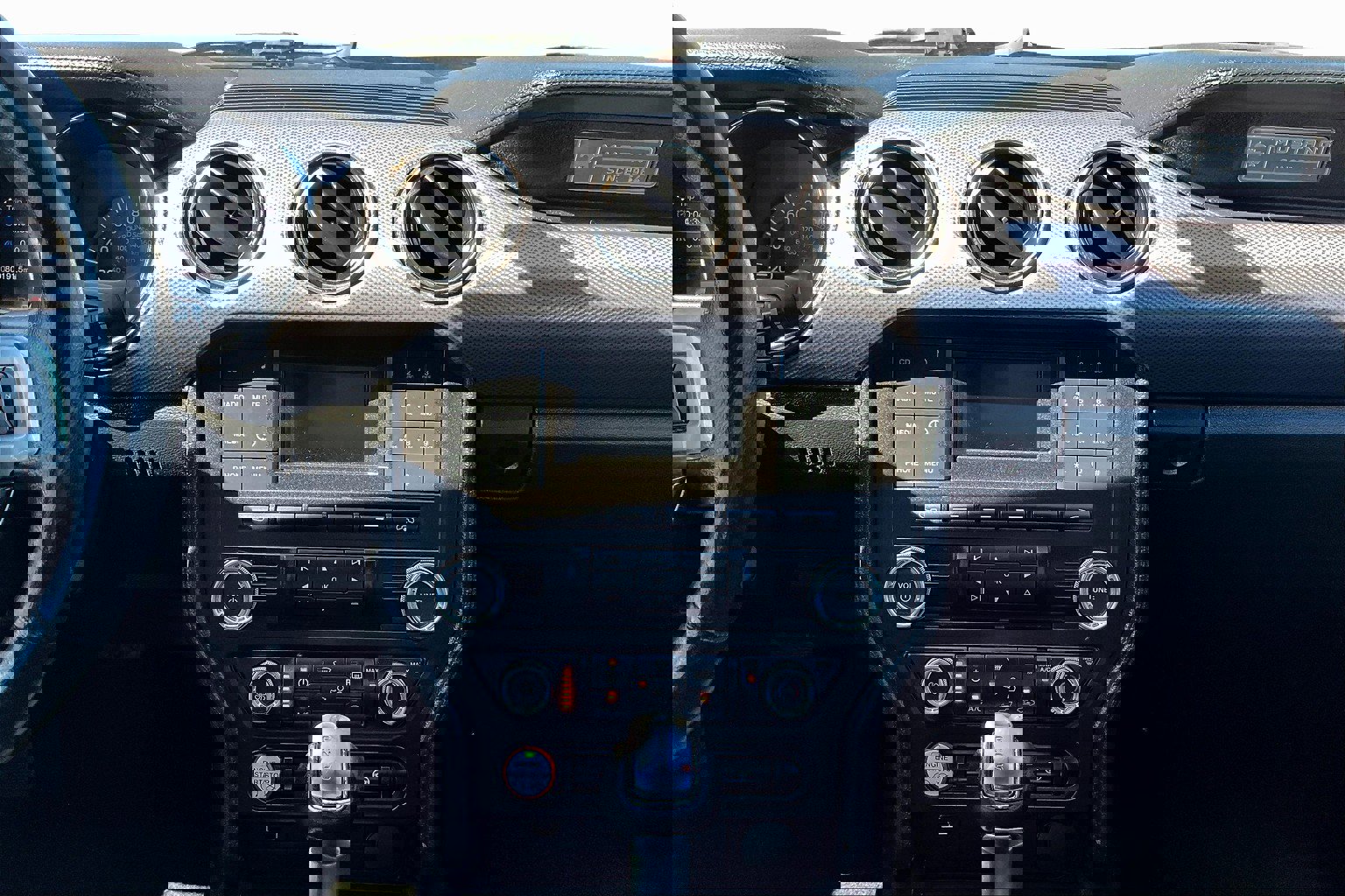 Used 2016 Ford Mustang EcoBoost image 6