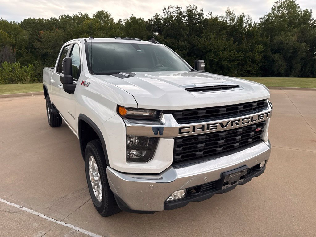 Used 2021 Chevrolet Silverado 2500 LT w/ All Star Edition AWD/4WD image 2