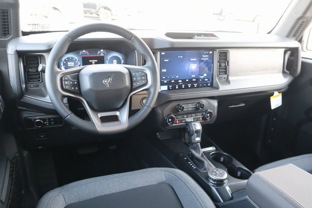 New 2025 Ford Bronco Big Bend image 2