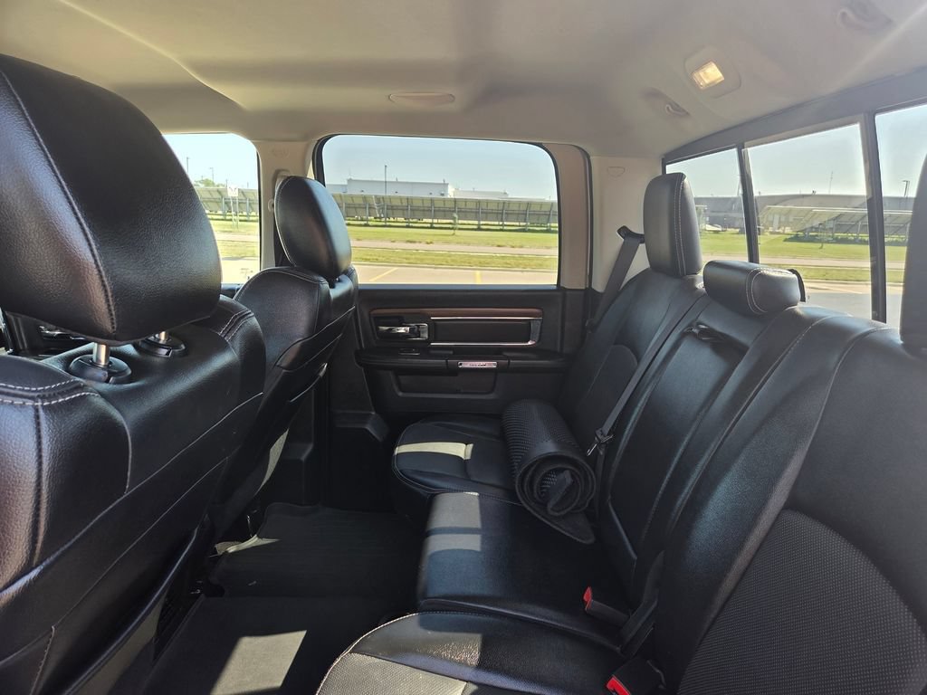 Used 2017 RAM 1500 Laramie w/ Convenience Group AWD/4WD image 47