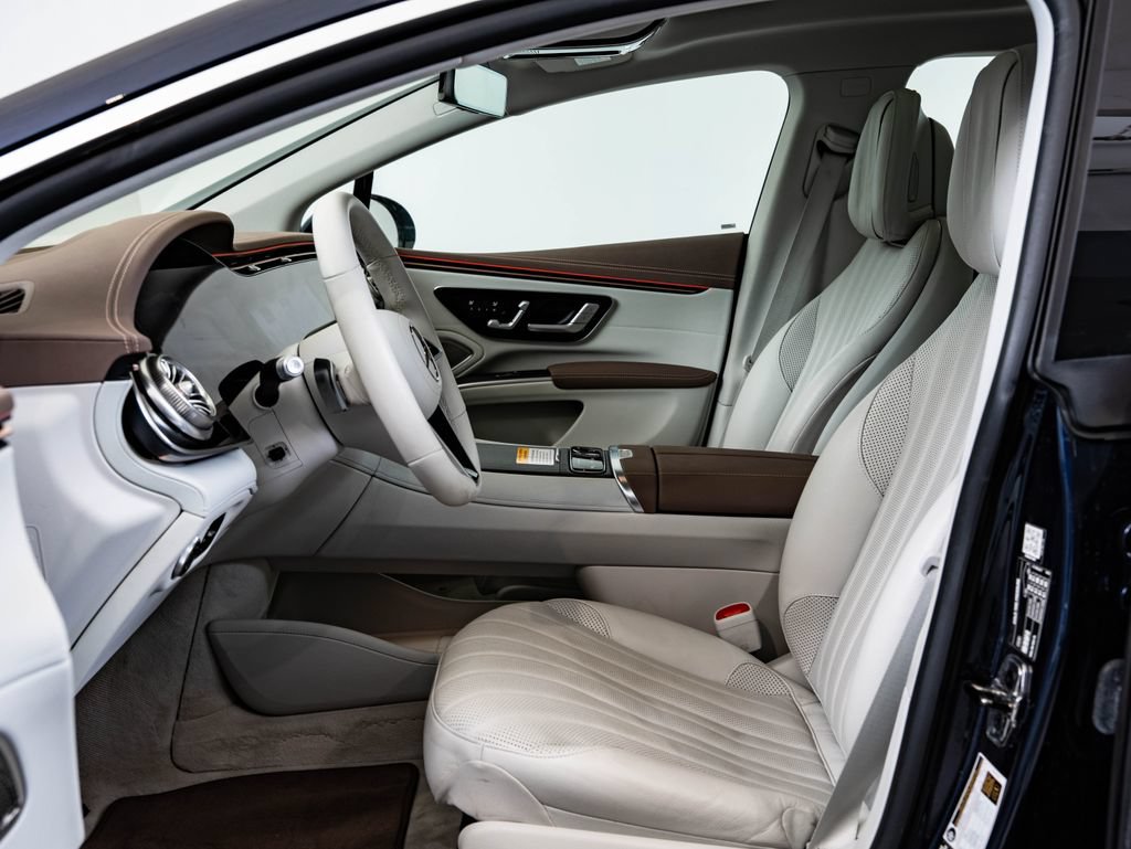 Certified 2023 Mercedes-Benz EQS 580 4MATIC Sedan image 26