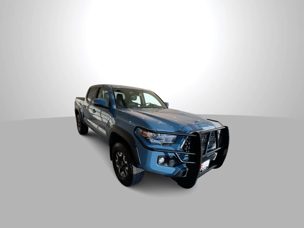 Used 2019 Toyota Tacoma TRD Off-Road AWD/4WD image 2