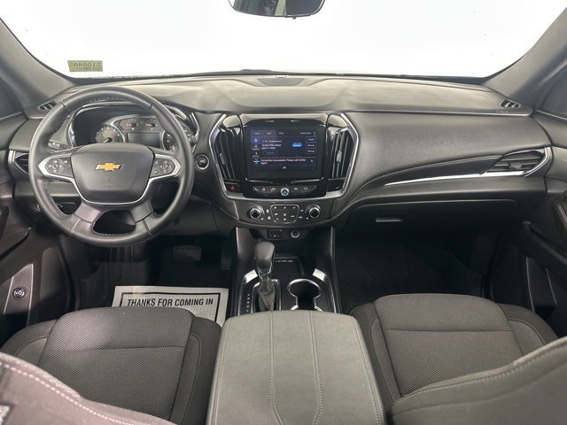 Used 2023 Chevrolet Traverse LT w/ Rear Camera Mirror Package image 17