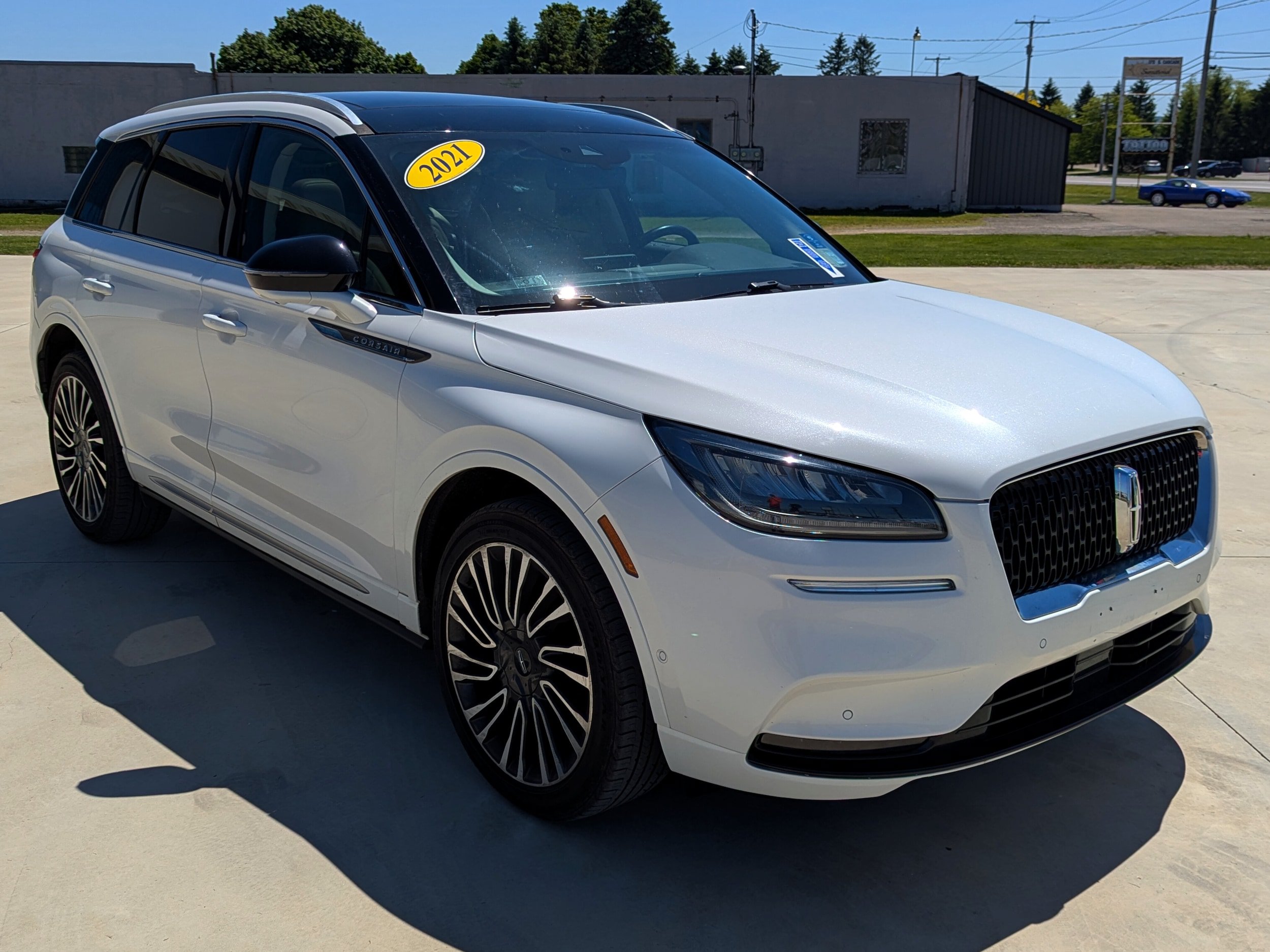 Used 2021 Lincoln Corsair Reserve w/ Equipment Group 201A AWD/4WD image 8