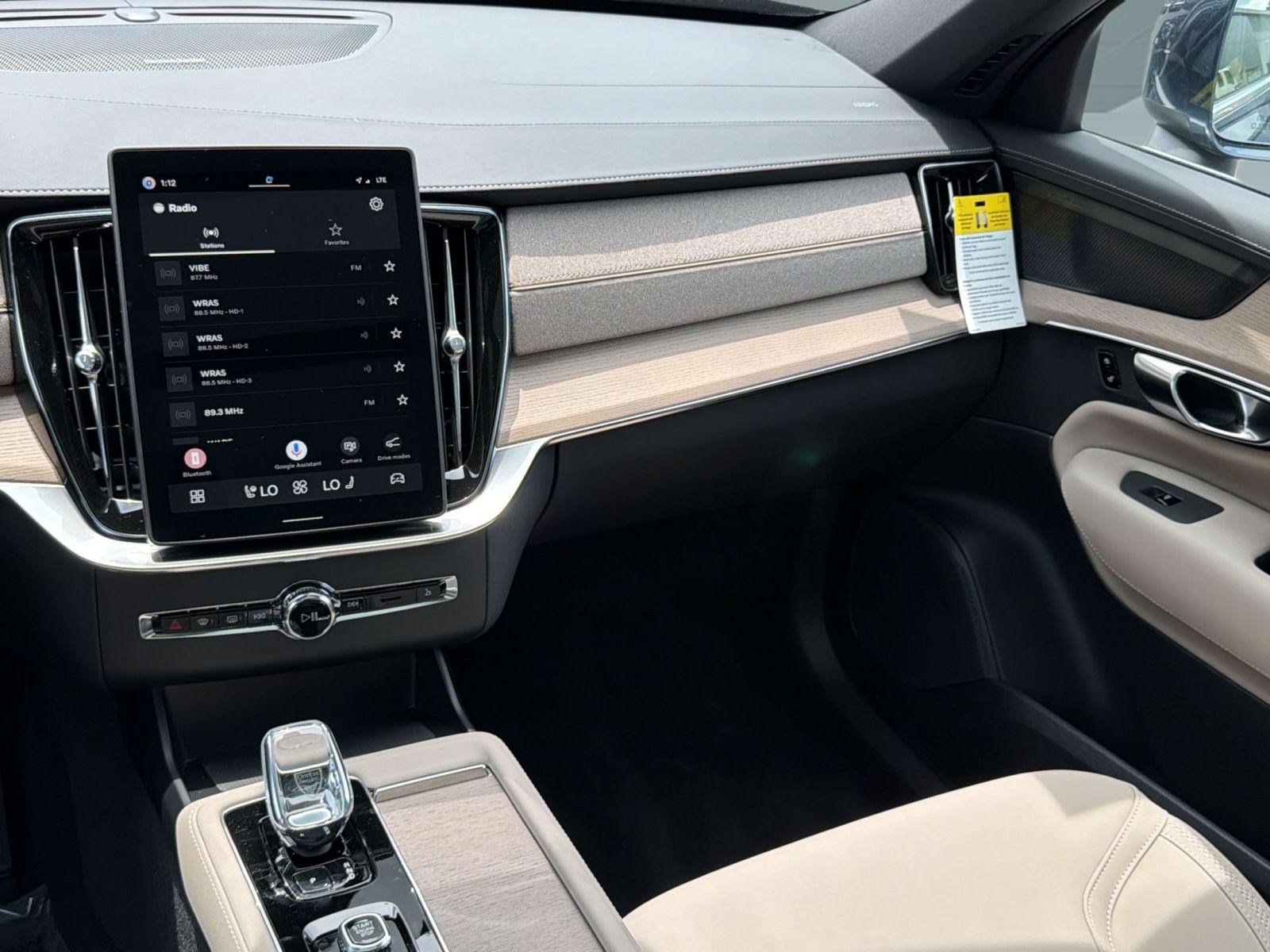 New 2026 Volvo XC90 B6 Plus w/ Protection Package Premier AWD/4WD image 27