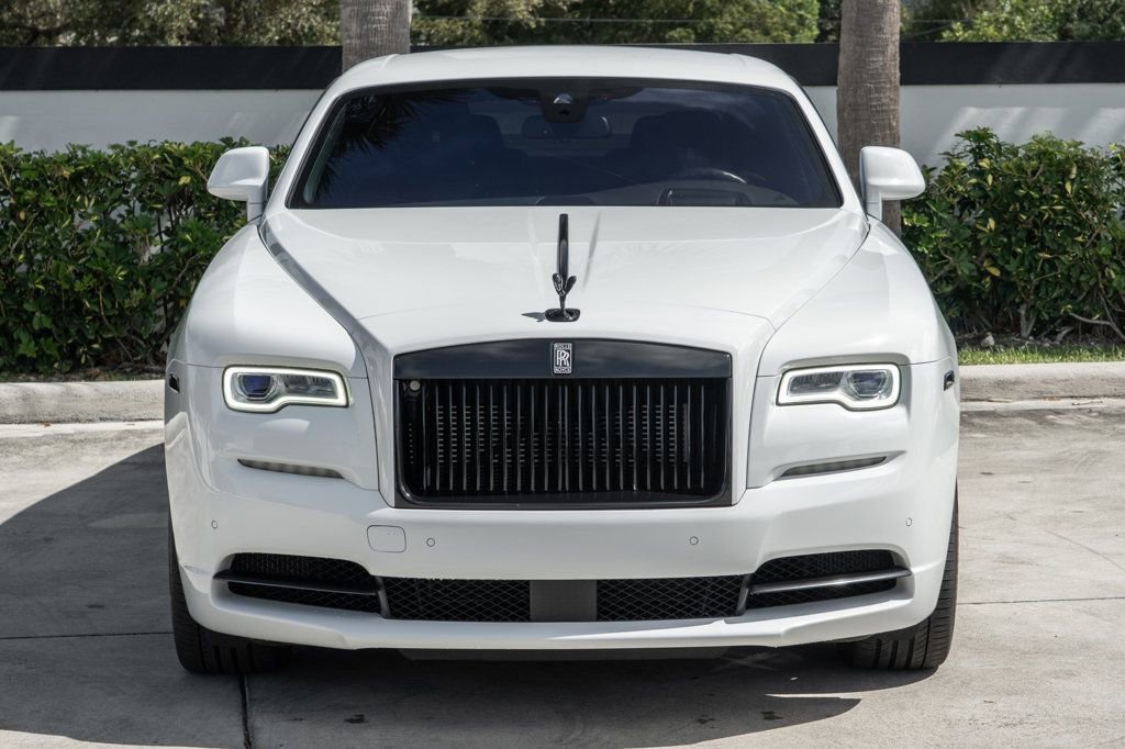 Used 2019 Rolls-Royce Wraith image 12