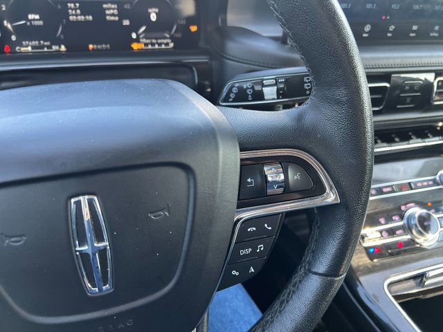 Used 2023 Lincoln Nautilus FWD w/ Premium Package image 32