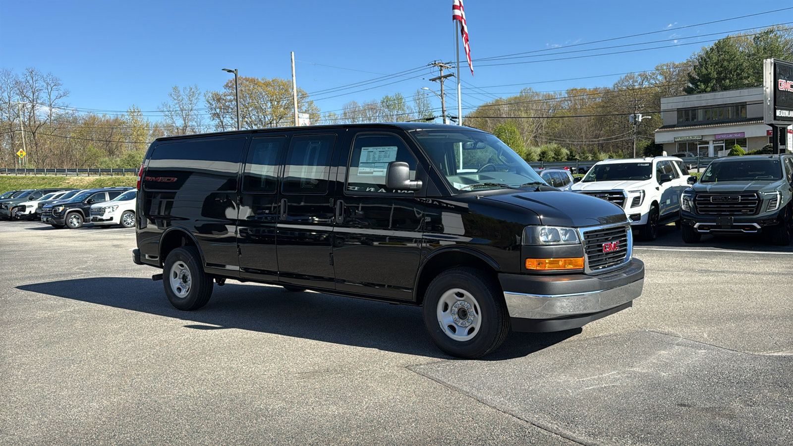 New 2026 GMC Savana 3500 Extended RWD image 2