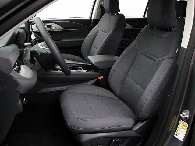 New 2026 Ford Explorer Active image 9