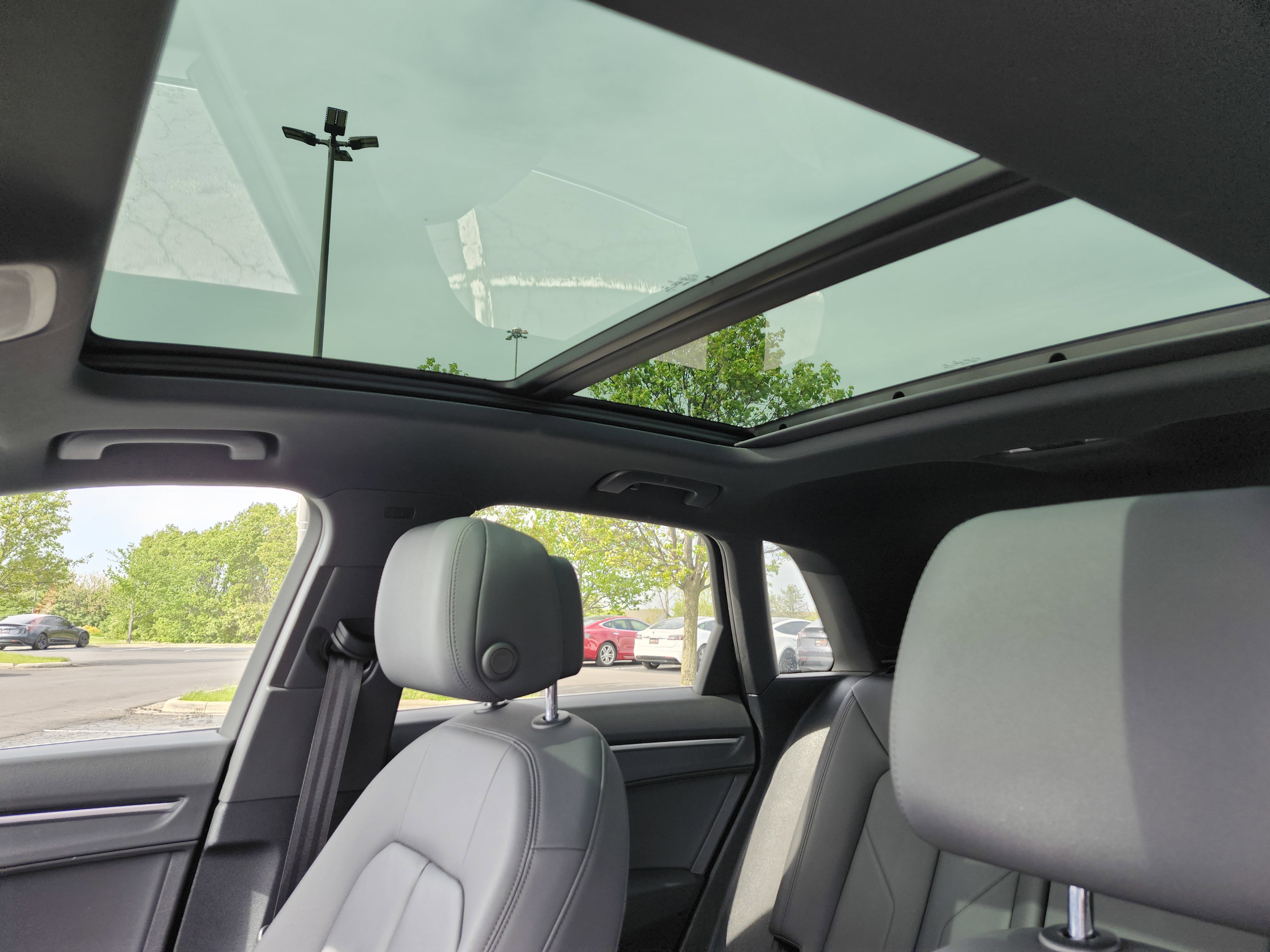 Used 2021 Audi Q3 2.0T Premium AWD/4WD image 2