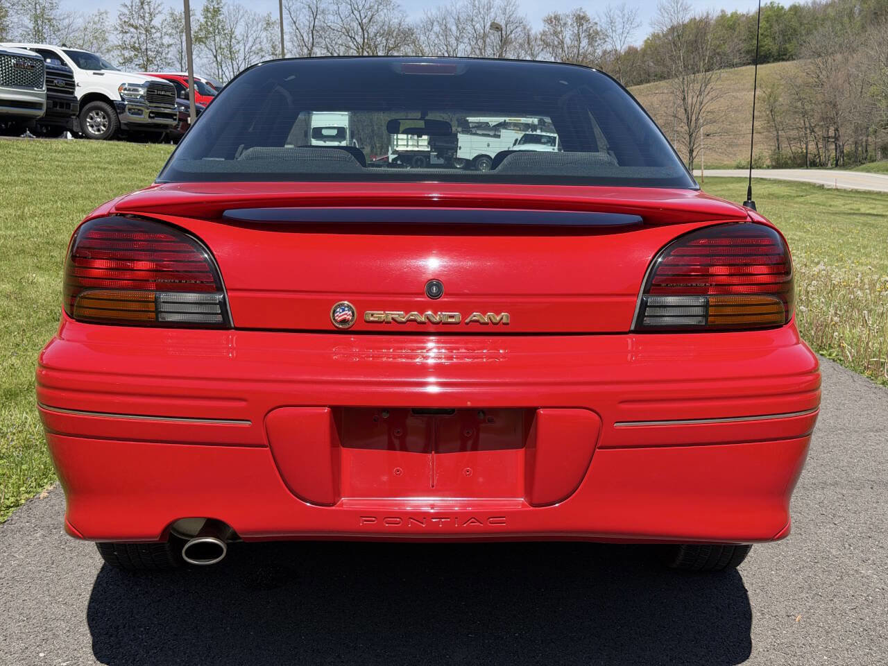 Used 1996 Pontiac Grand Am SE FWD image 3