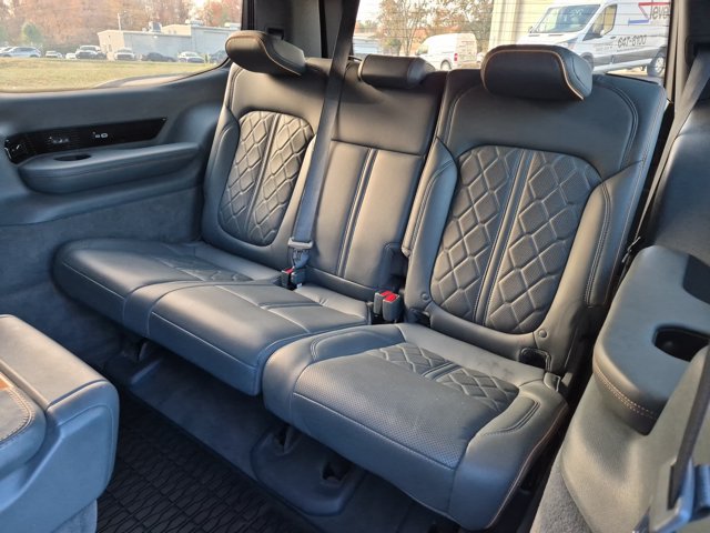 Used 2022 Jeep Grand Wagoneer Series III w/ Rear Seat Video Group 1 AWD/4WD image 34