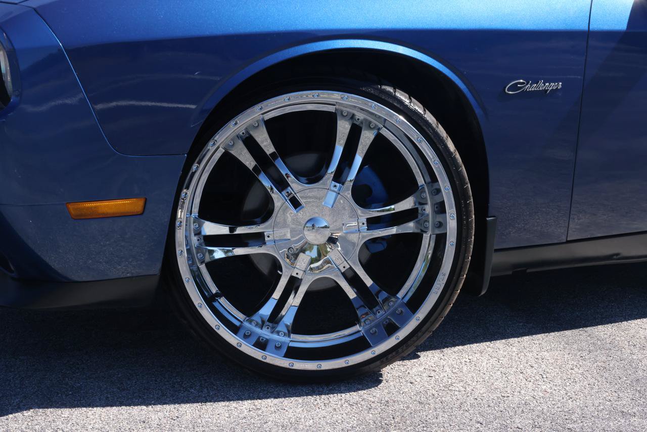 Used 2010 Dodge Challenger R/T RWD image 28