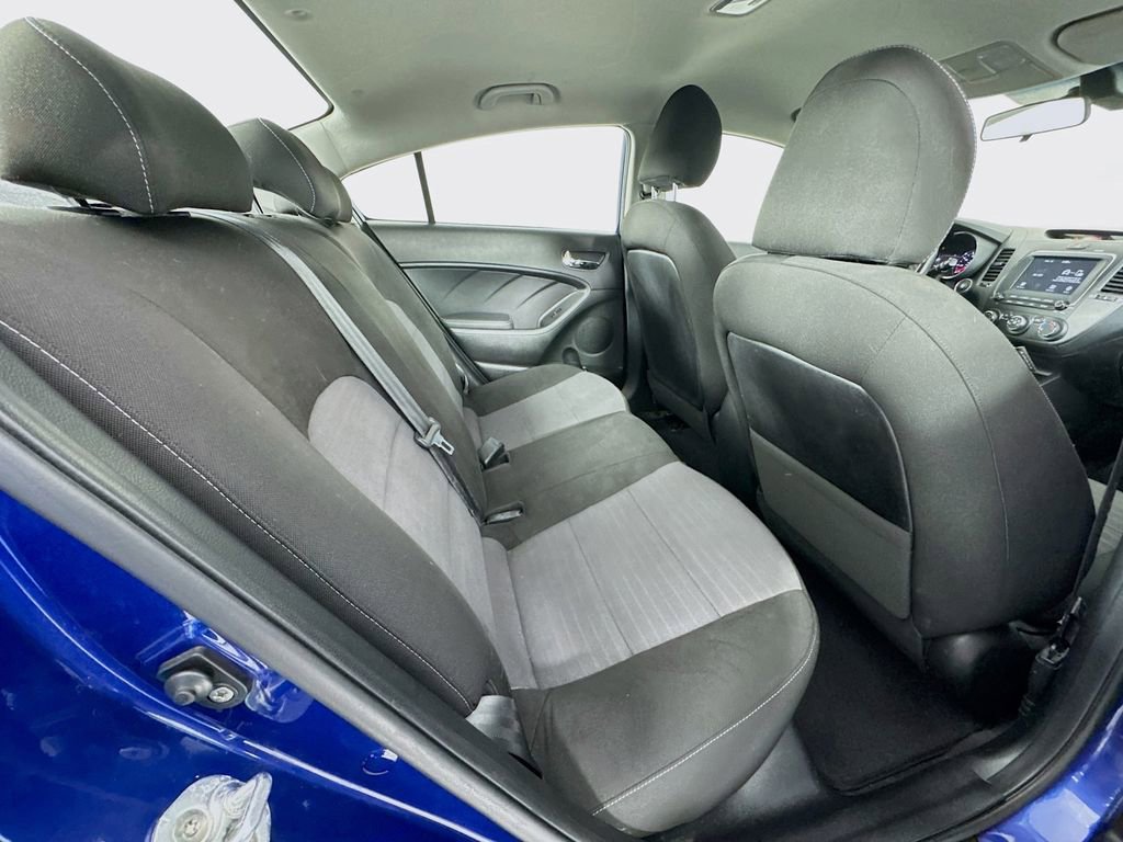 Used 2017 Kia Forte S w/ S Technology Package image 32