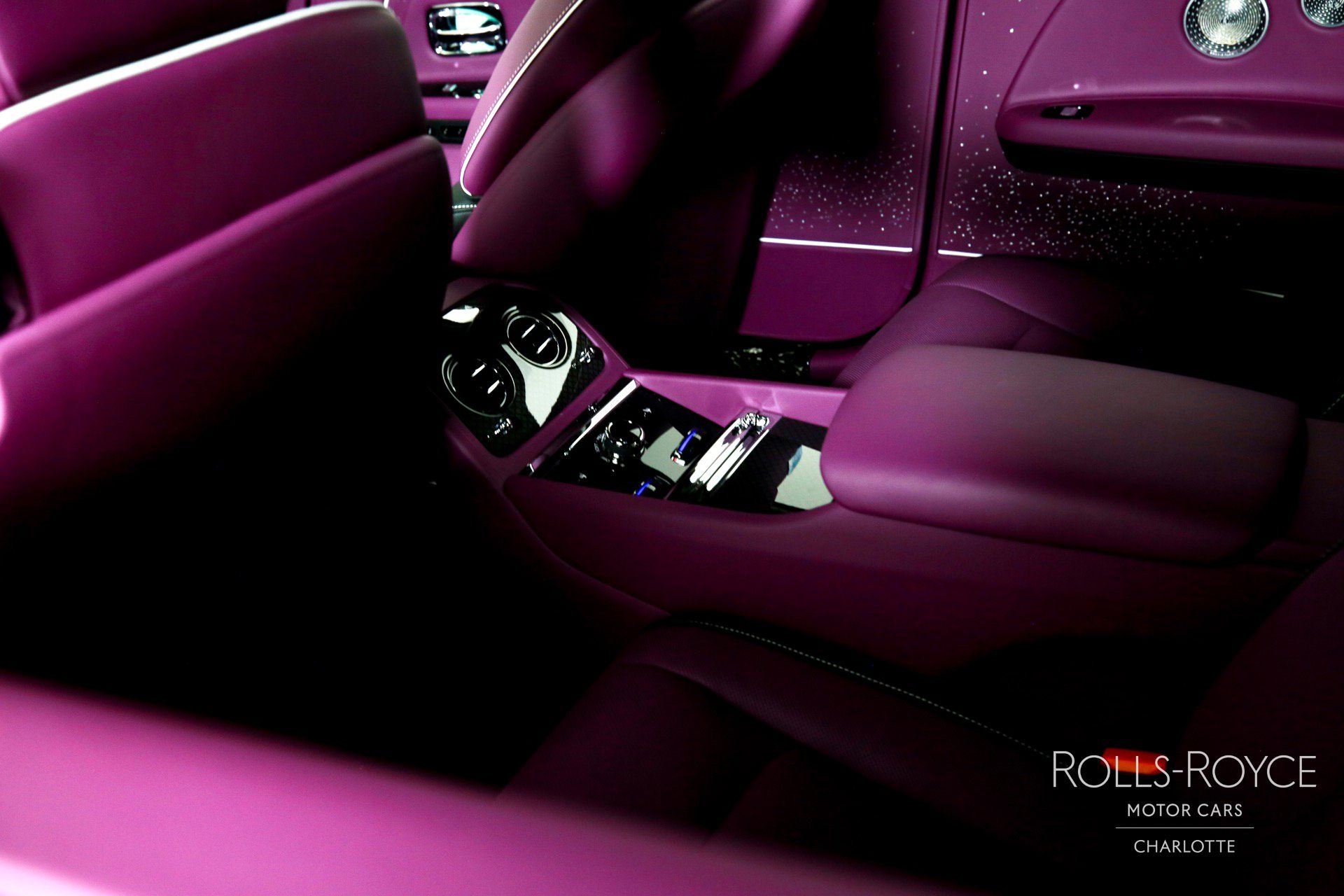 Used 2025 Rolls-Royce Spectre Black Badge image 18