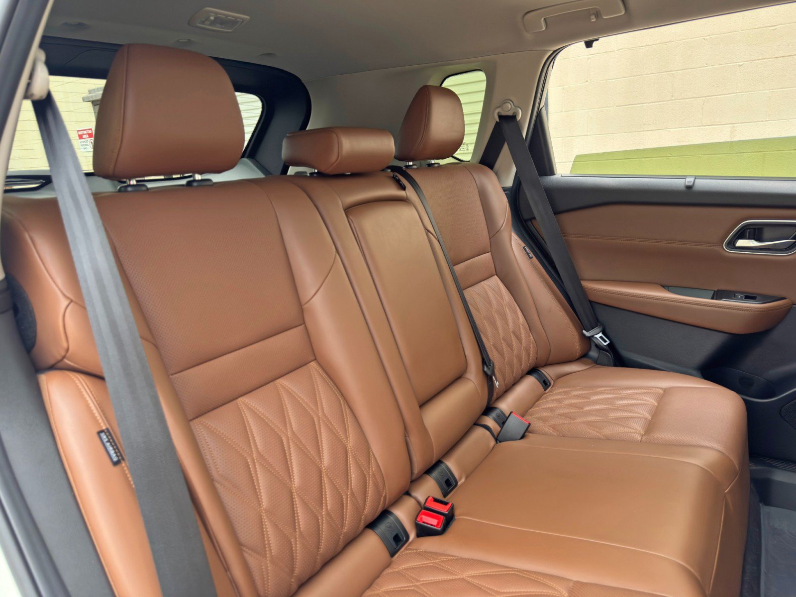 Used 2024 Nissan Rogue Platinum w/ Platinum Premium Package FWD image 37