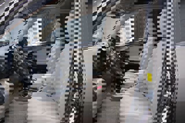 Used 2011 Toyota RAV4 LE w/ Upgrade Value Pkg image 10