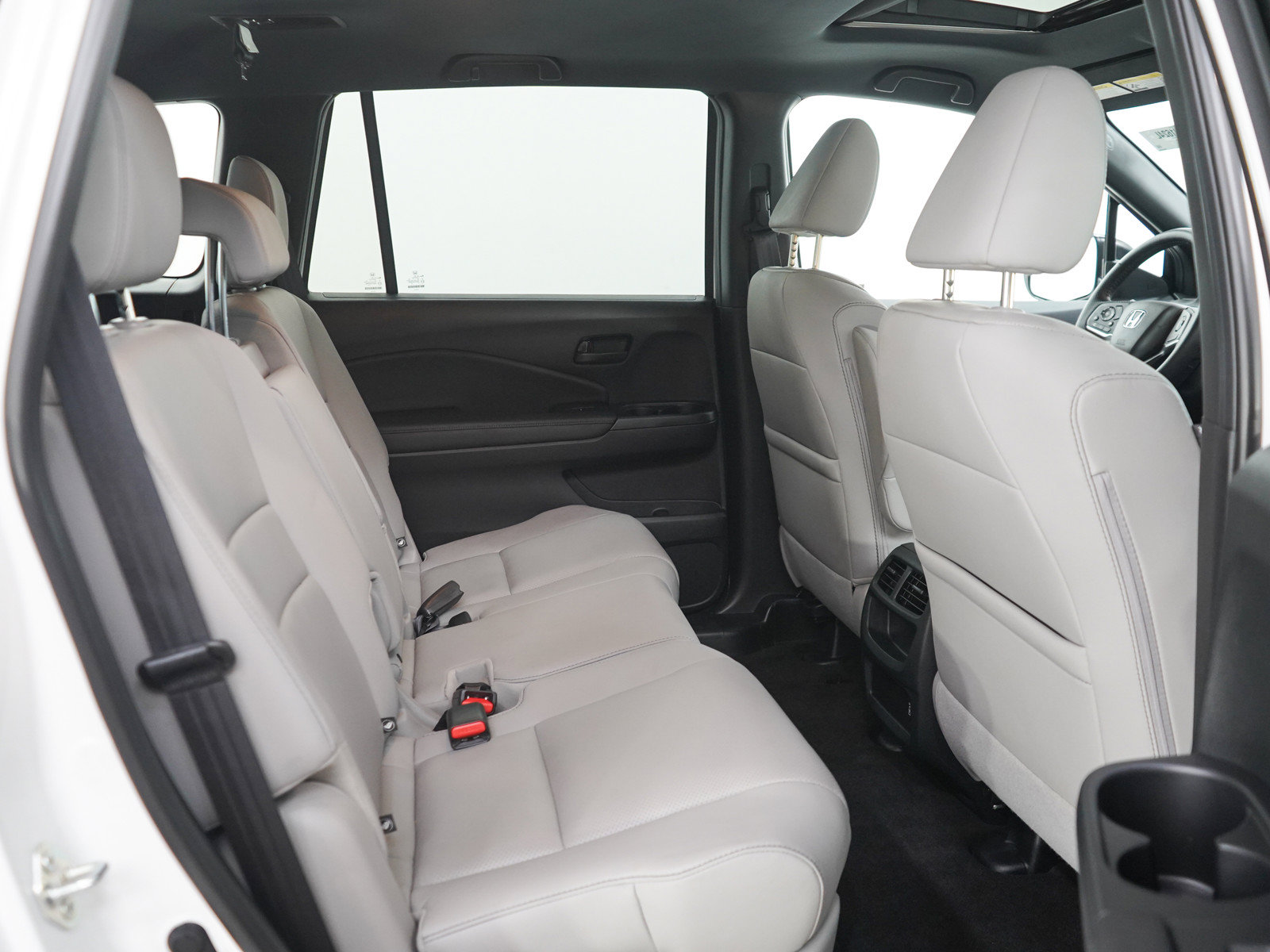 Used 2023 Honda Passport EX-L image 12