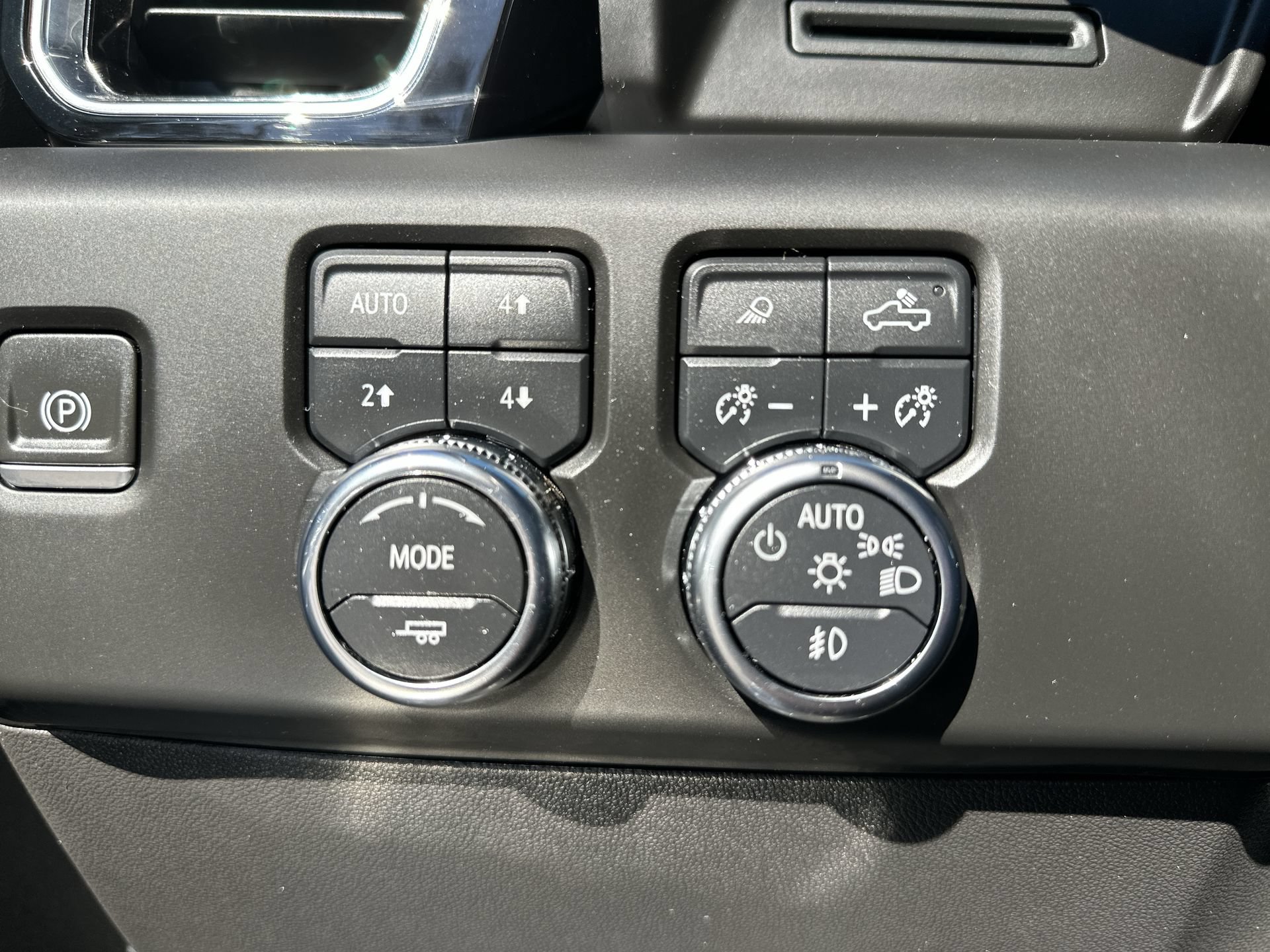 Used 2024 GMC Sierra 1500 Denali AWD/4WD image 31