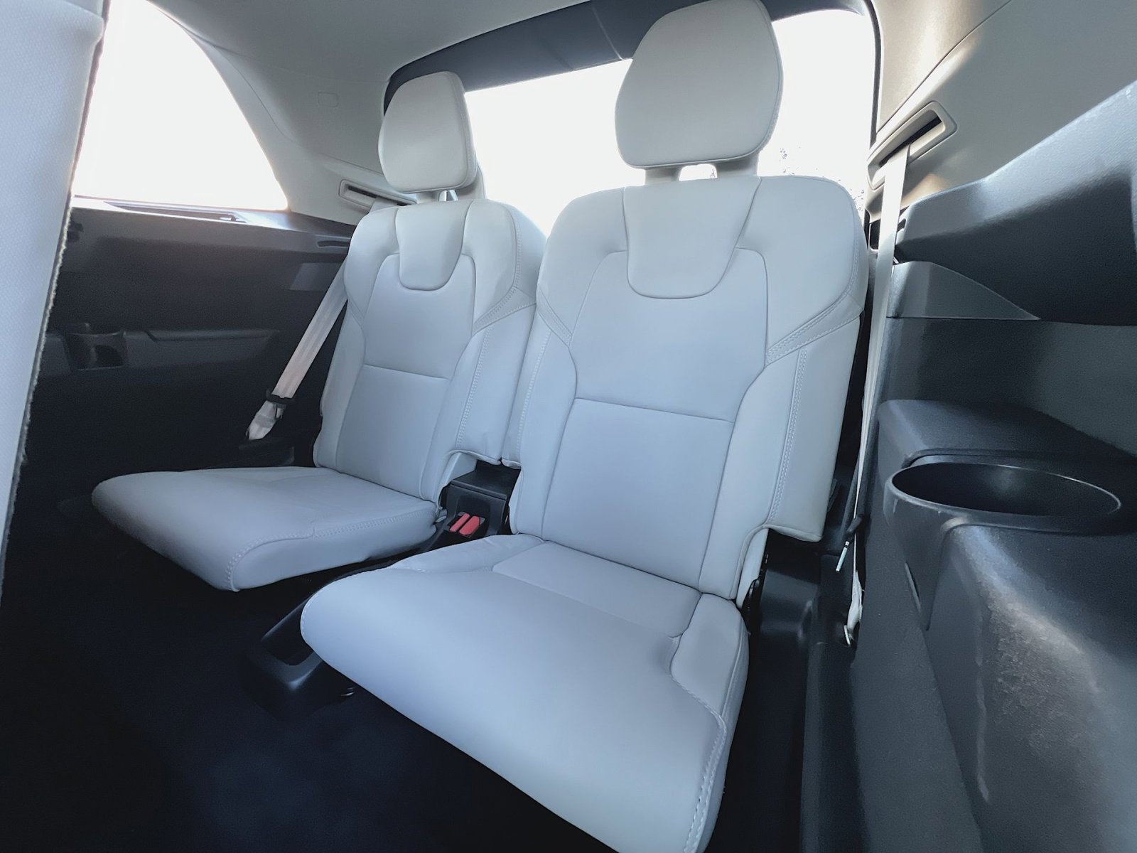 Certified 2023 Volvo XC90 T8 Ultimate image 26