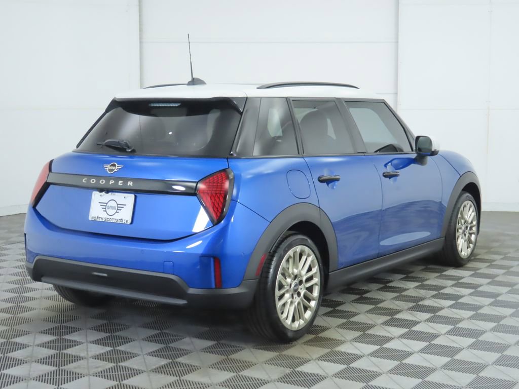 Used 2026 MINI Cooper 4-Door Hardtop image 5