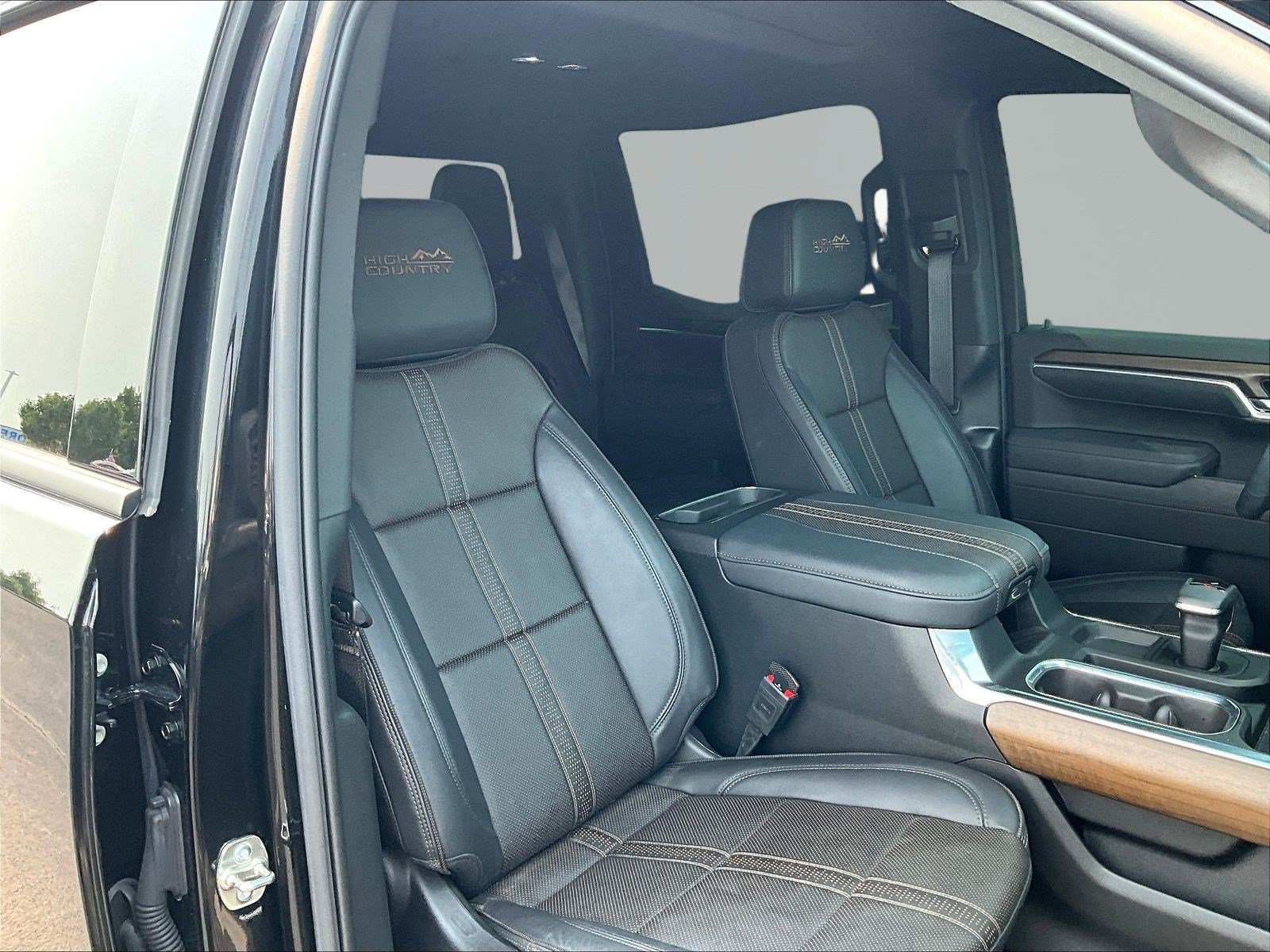 Used 2025 Chevrolet Silverado 1500 High Country w/ High Country Premium Package RWD image 29