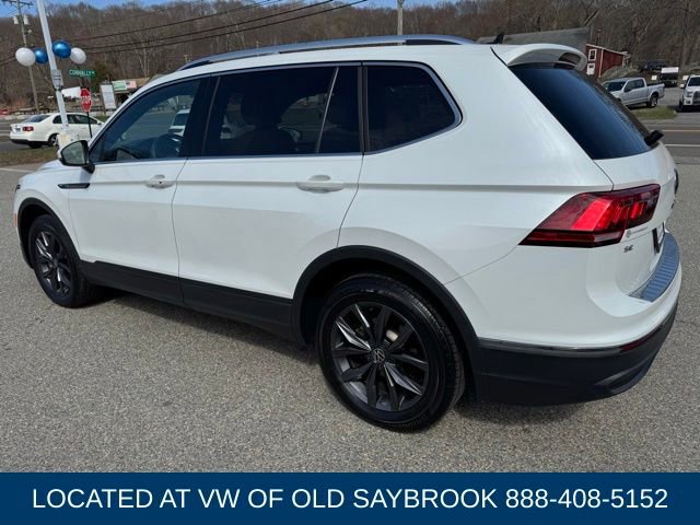 Used 2023 Volkswagen Tiguan SE w/ Panoramic Sunroof Package image 7