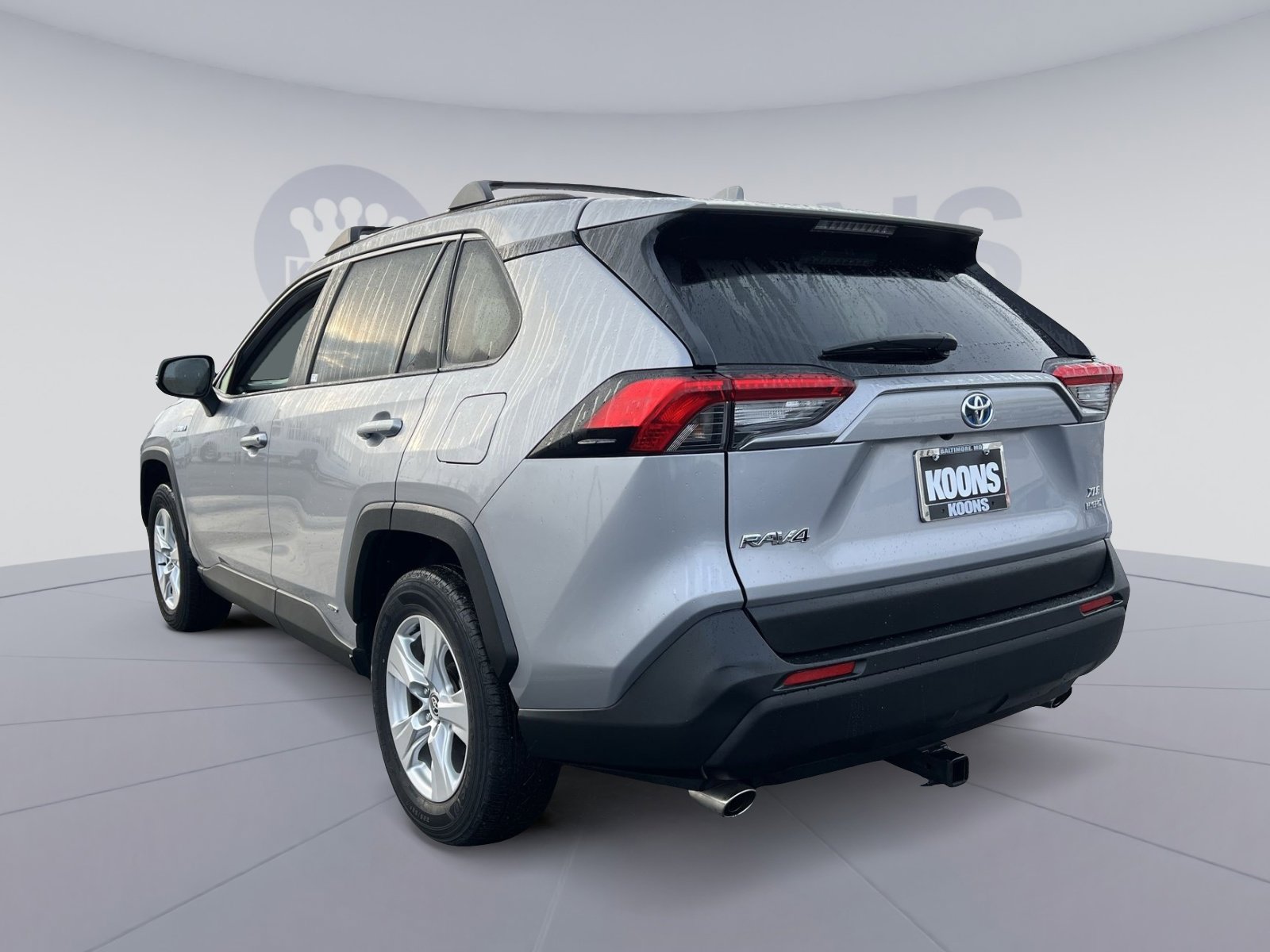Used 2021 Toyota RAV4 XLE image 4