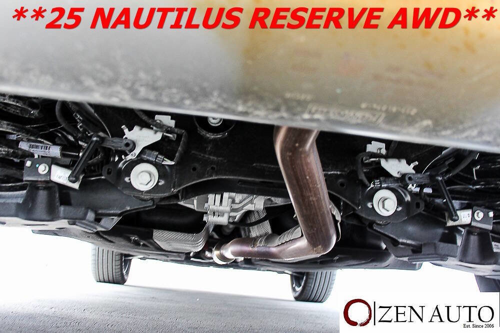 Used 2025 Lincoln Nautilus Reserve image 60