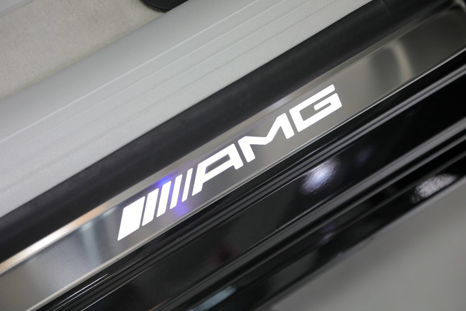 Used 2023 Mercedes-Benz EQS AMG 4MATIC w/ Trim Level Package image 33
