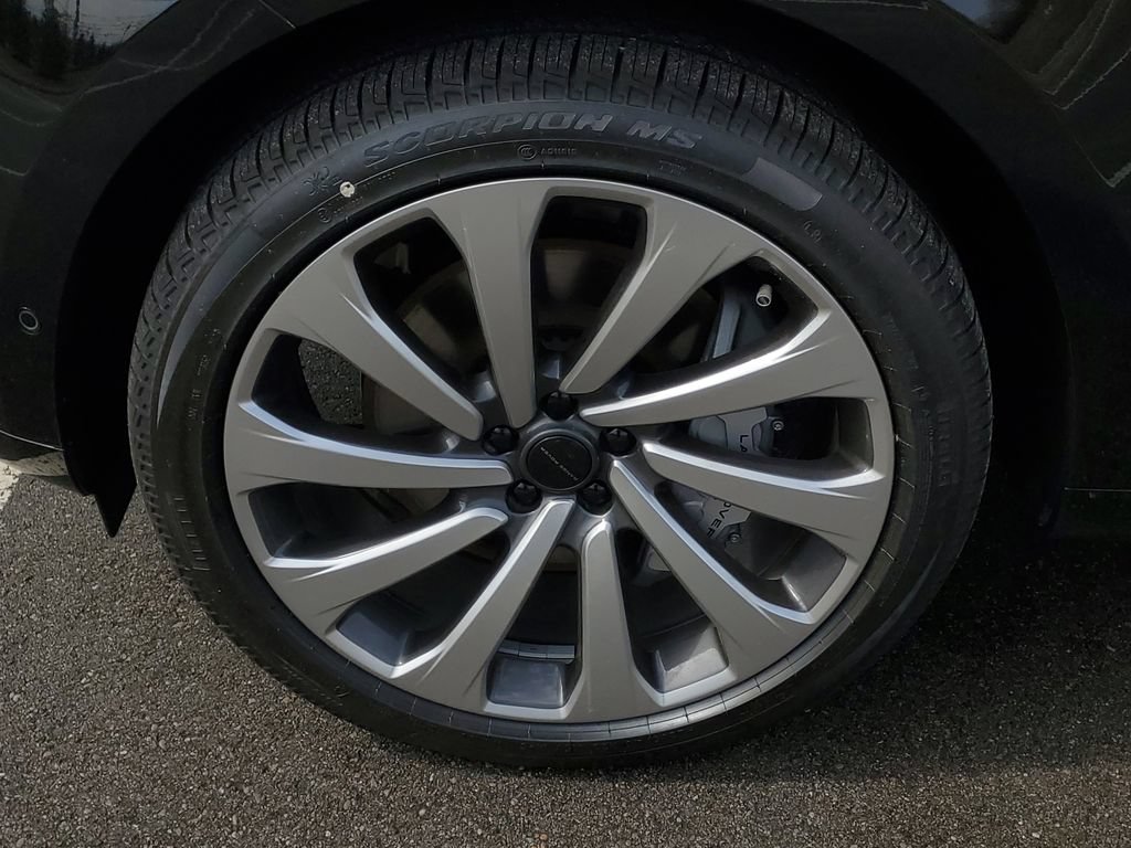 New 2026 Land Rover Range Rover Long Wheelbase SE AWD/4WD image 5