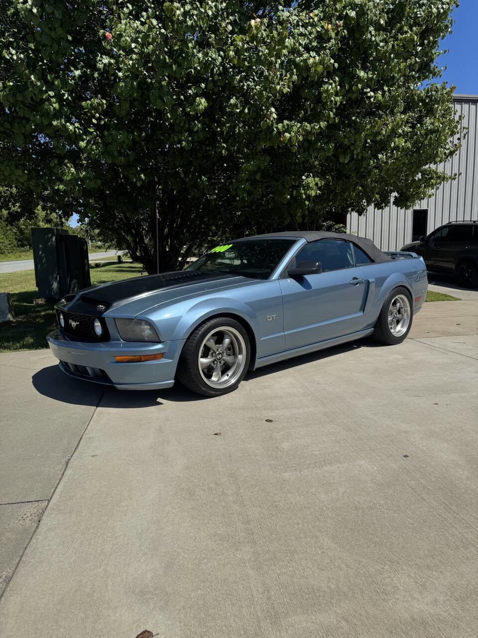 Used 2005 Ford Mustang GT Premium image 1