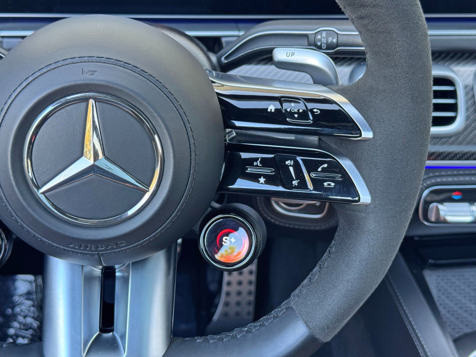 Used 2024 Mercedes-Benz GLS 63 AMG 4MATIC image 24