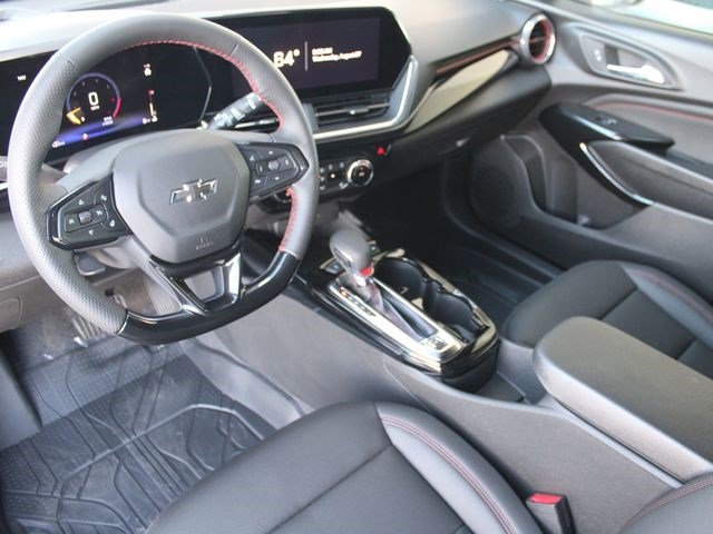 New 2026 Chevrolet Trax RS w/ Driver Confidence Package image 2