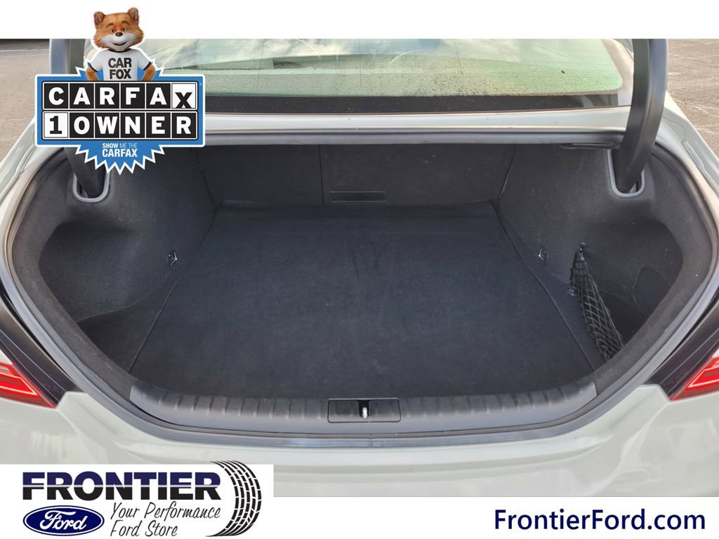 Used 2024 Genesis G70 2.5T image 7