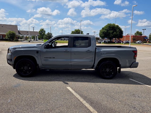 New 2027 Nissan Frontier SV w/ SV Convenience Package RWD image 4