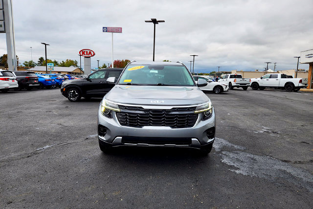 Used 2024 Kia Seltos S AWD/4WD image 2