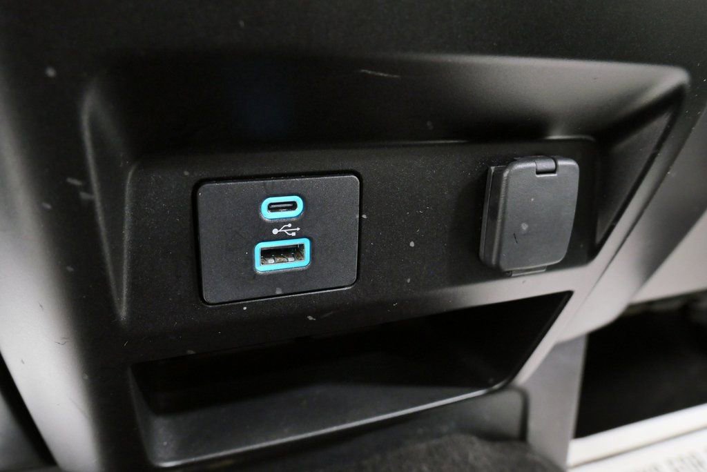 Used 2020 Ford F250 XLT image 30